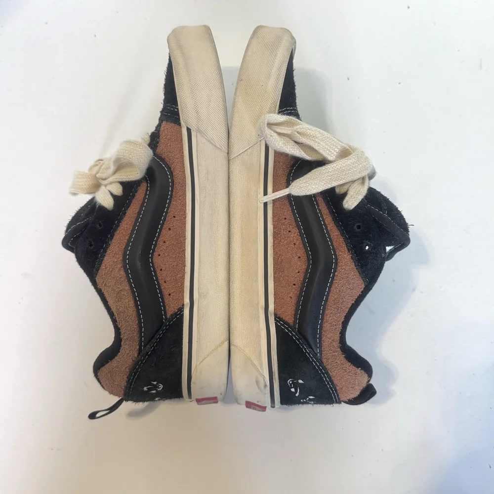 Vans x Disney 100th Anniversary Knu Skool Scar Lion King Shoes Size:9 Women
